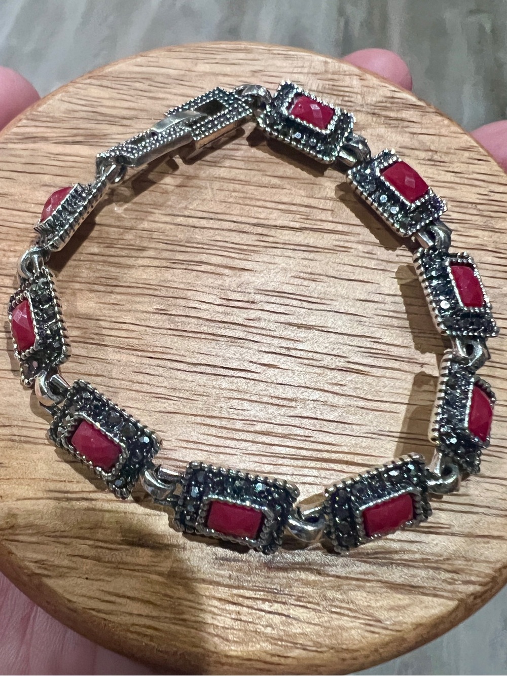 Vintage-Style Red Stone Link Bracelet - Women Jewelry Sz 7